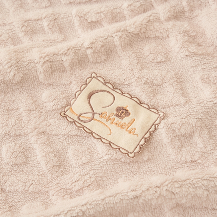 91家纺网 家纺一手货源 找家纺 21度C 2023新款塔复绒+贝贝绒双层复合毯 凌角点-月光黄