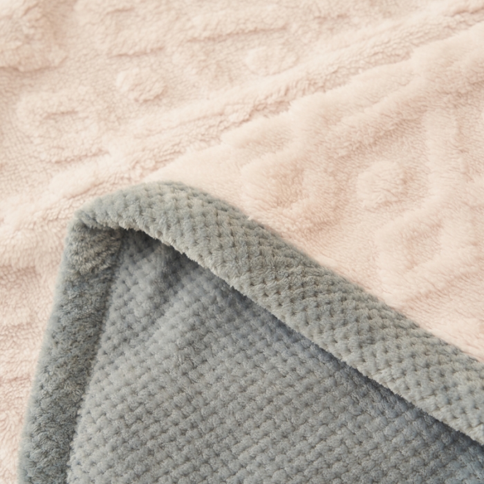 91家纺网 家纺一手货源 找家纺 21度C 2023新款塔复绒+贝贝绒双层复合毯 凌角点-月光黄