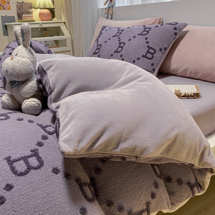 91家纺网 家纺一手货源 找家纺 奥汀洛2023加厚保暖泰迪绒提花全消光牛奶绒四件套-暖阳