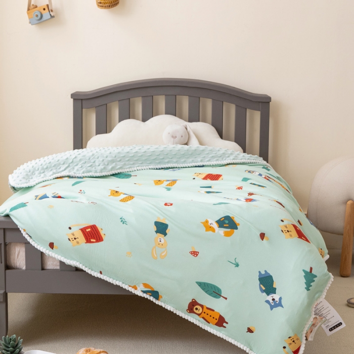 91家纺网 家纺一手货源 找家纺 喜多兔 2022新款小可爱豆豆被 动物王国绿色