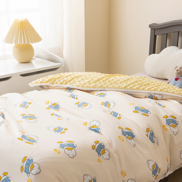 91家纺网 家纺一手货源 找家纺 喜多兔 2022新款小可爱豆豆被 加油鸭黄色