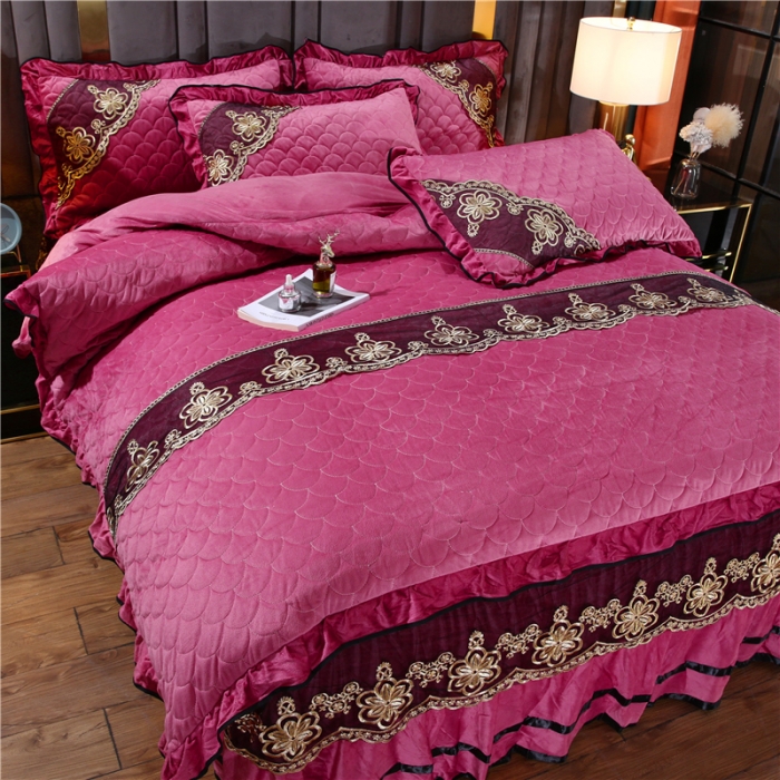 91家纺网 家纺一手货源 找家纺 青竹苑2022款水晶绒全绗缝床裙被套四件套加厚保暖被罩床罩 豆沙色