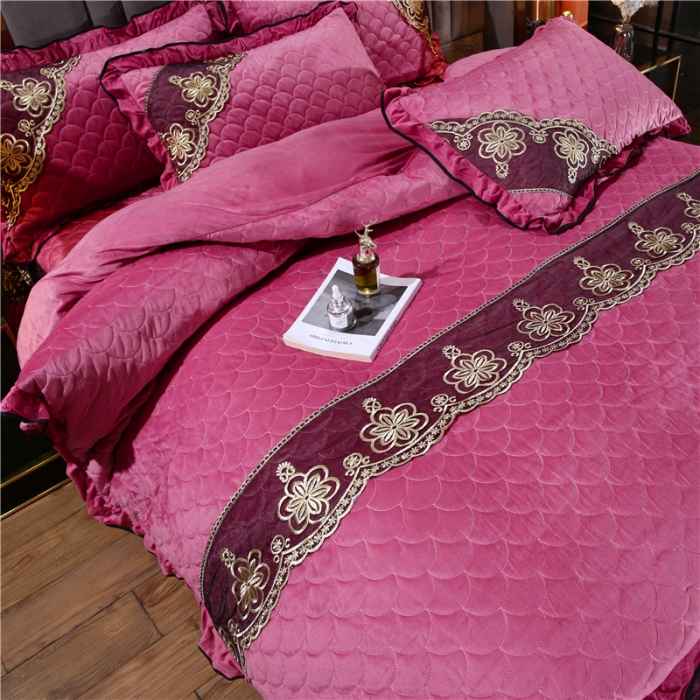 91家纺网 家纺一手货源 找家纺 青竹苑2022款水晶绒全绗缝床裙被套四件套加厚保暖被罩床罩 豆沙色