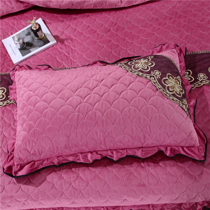 91家纺网 家纺一手货源 找家纺 青竹苑2022款水晶绒全绗缝床裙被套四件套加厚保暖被罩床罩 豆沙色