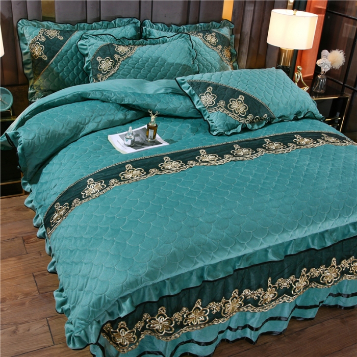 91家纺网 家纺一手货源 找家纺 青竹苑2022款水晶绒全绗缝床裙被套四件套加厚保暖被罩床罩 珊瑚绿