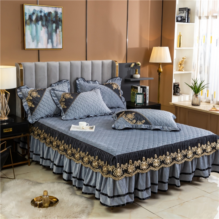 91家纺网 家纺一手货源 找家纺 青竹苑水晶绒全绗缝床裙被套四件套加厚保暖被罩床罩 绅士灰