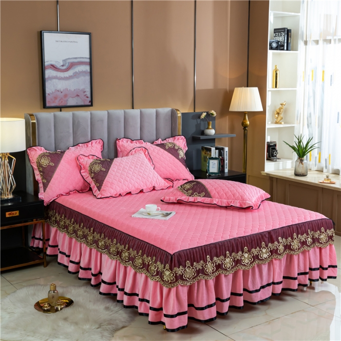 91家纺网 家纺一手货源 找家纺 青竹苑2022款水晶绒全绗缝床裙被套四件套加厚保暖被罩床罩 樱花粉