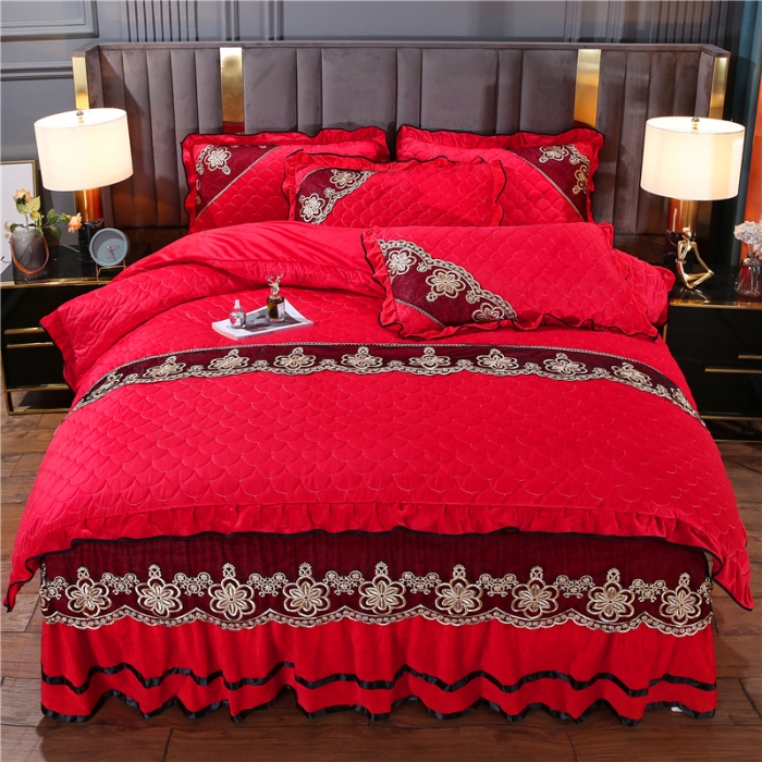 91家纺网 家纺一手货源 找家纺 青竹苑2022款水晶绒全绗缝床裙被套四件套加厚保暖被罩床罩 中国红