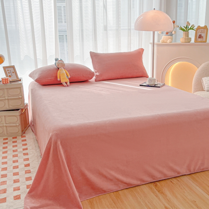 91家纺网 家纺一手货源 找家纺 雨帆家纺 2022新款牛奶绒单品床单系列 少女粉