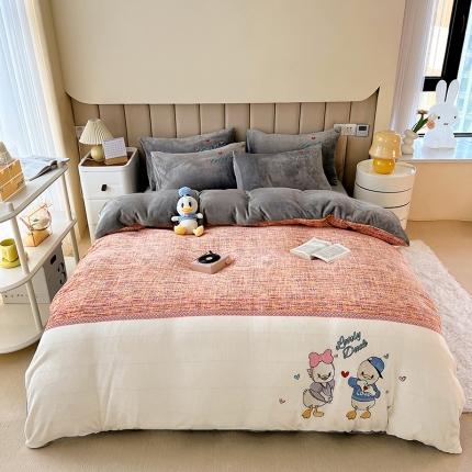 （总）芃成 2022新款牛奶绒小香风刺绣卡通四件套