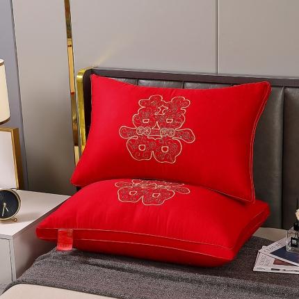 91家纺网 家纺一手货源 找家纺 糖果枕芯 2022新款婚庆枕头枕芯 喜结良缘