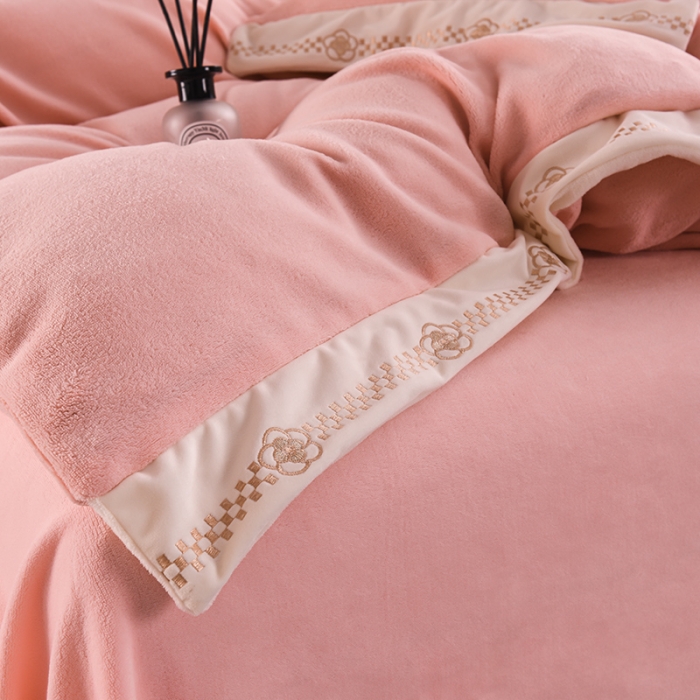 91家纺网 家纺一手货源 找家纺 （总）绒世界 2024新款牛奶绒香斐系列四件套