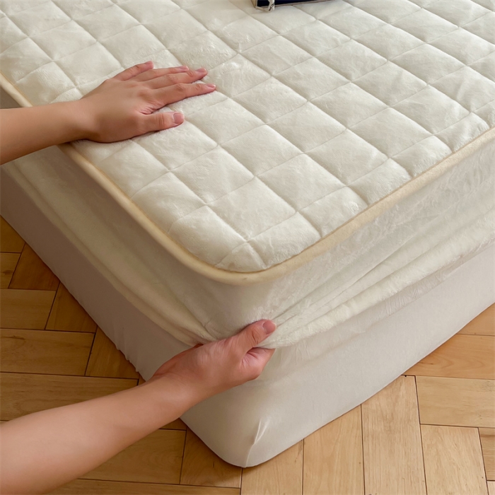 91家纺网 家纺一手货源 找家纺 (总) 三味舒屋 2024新款230g牛奶绒夹棉床笠