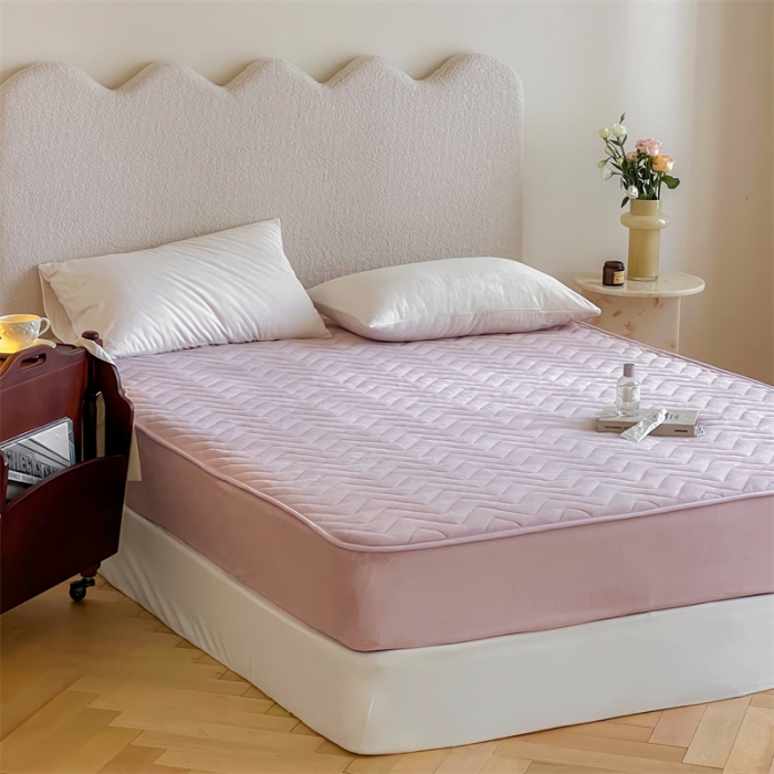 91家纺网 家纺一手货源 找家纺 三味舒屋 2024新款230g牛奶绒夹棉床笠 波浪杏仁粉