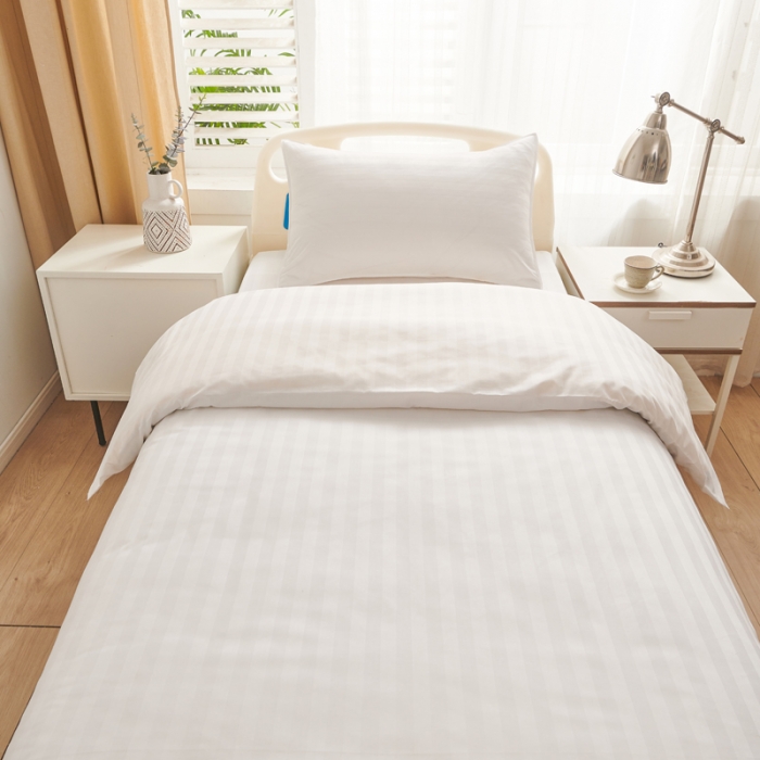 91家纺网 家纺一手货源 找家纺 啊雅 2025耐氯漂涤棉医护床上用品医院三件套 缎条白色
