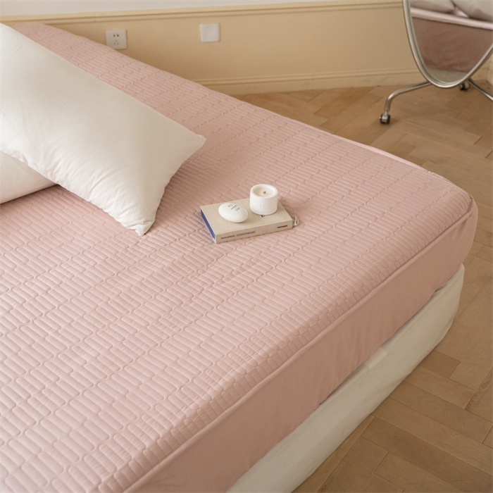 91家纺网 家纺一手货源 找家纺 三味舒屋 2024新款全棉夹棉条纹床笠 粉色