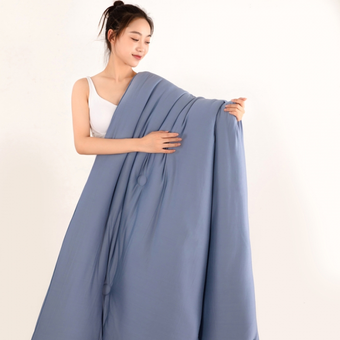 91家纺网 家纺一手货源 找家纺 天瑜家纺新款A类牛奶丝针织棉暖糯冬被春秋被被芯被子 宾利蓝