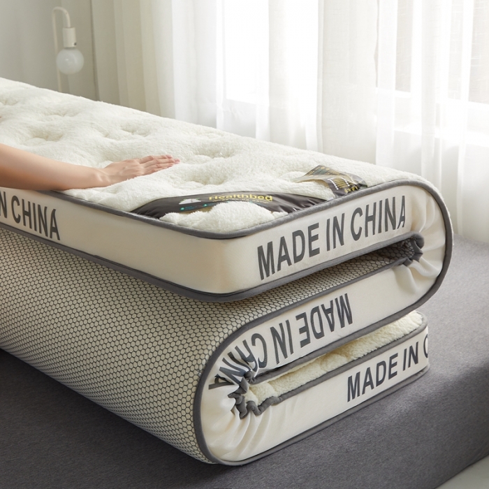 91家纺网 家纺一手货源 找家纺 （总）优莱床垫 2024新款羊羔绒保暖透气抗菌乳胶床垫