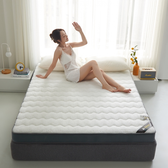 91家纺网 家纺一手货源 找家纺 优莱床垫 羊羔绒乳胶床垫 乳胶暖绒仿羊毛白色（6cm）
