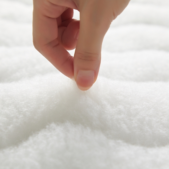 91家纺网 家纺一手货源 找家纺 优莱床垫 羊羔绒乳胶床垫 乳胶暖绒仿羊毛白色（6cm）