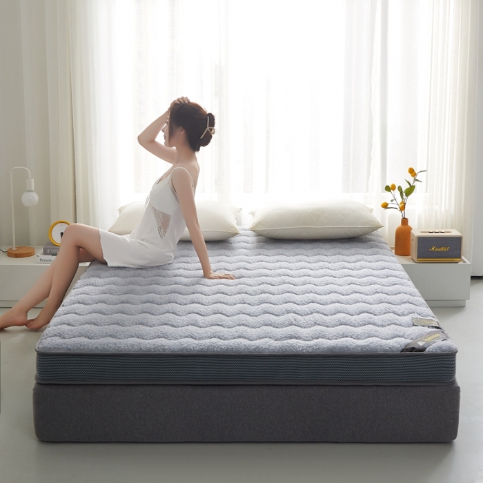 91家纺网 家纺一手货源 找家纺 优莱床垫 羊羔绒乳胶床垫 乳胶暖绒仿羊毛灰色（6cm）