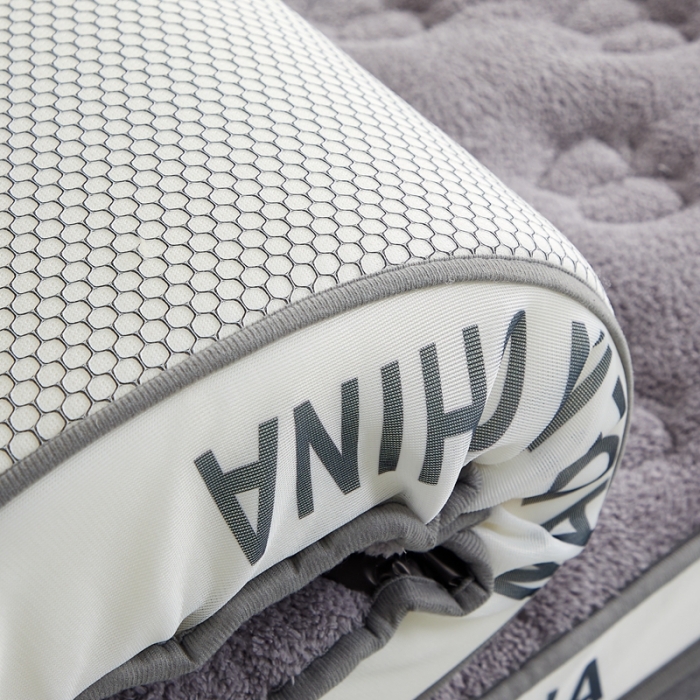 91家纺网 家纺一手货源 找家纺 优莱床垫 羊羔绒乳胶床垫 乳胶羊羔绒蝴蝶灰色（6cm）