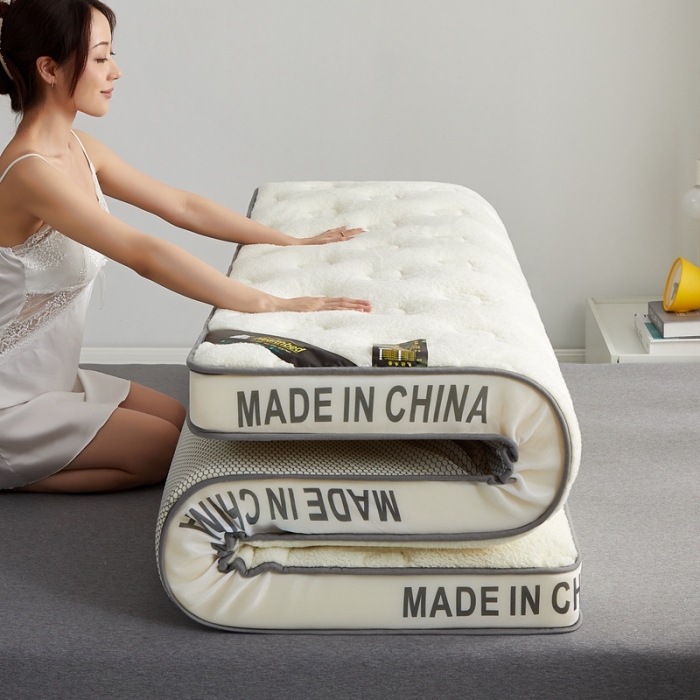 91家纺网 家纺一手货源 找家纺 优莱床垫2022羊羔绒乳胶床垫乳胶羊羔绒蝴蝶白色（10cm）