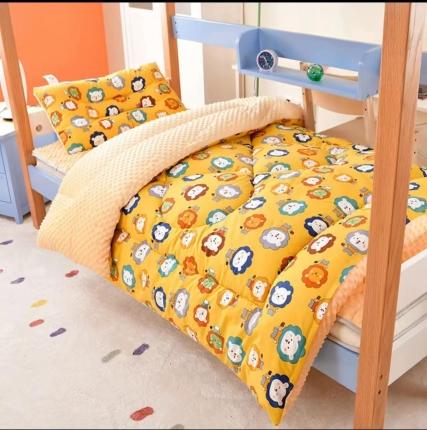 91家纺网 家纺一手货源 找家纺 安力森/诚臻酒店用品 2023新款学生被子豆豆成人款冬季加厚保暖豆豆被 小狮子