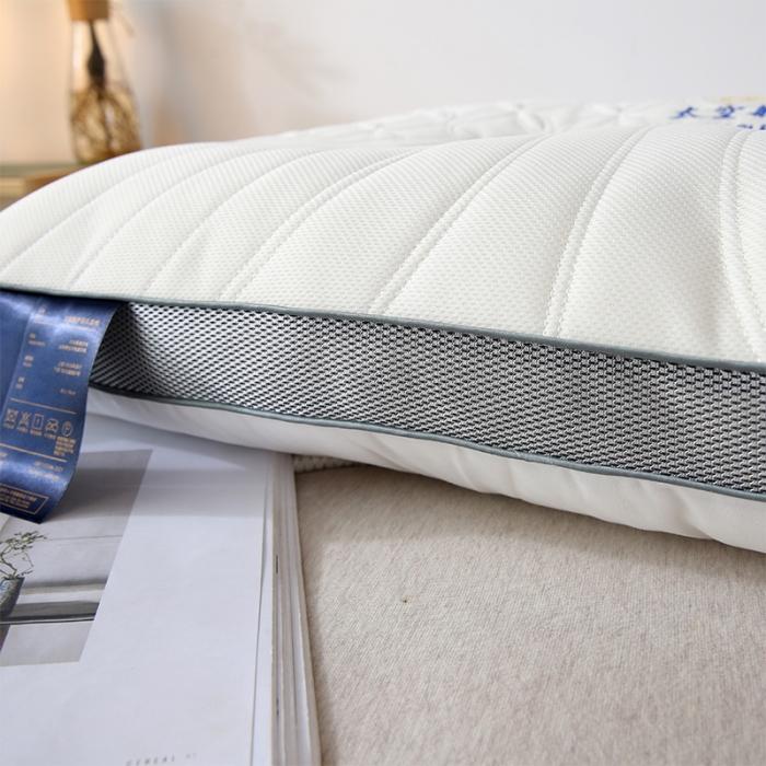 91家纺网 家纺一手货源 找家纺 赛格时代家居  2022爆款云端舒适羽丝绒枕芯  儿童枕芯