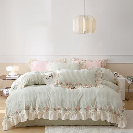 91家纺网 家纺一手货源 找家纺 玛奇朵 高定蕾丝边全消光云芙暖绒四件套-唯 一（场景2） 唯一-绿