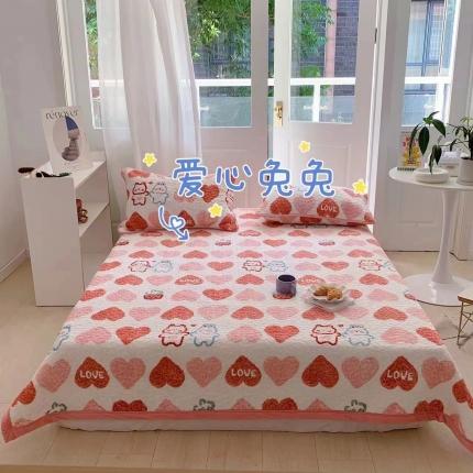 91家纺网 家纺一手货源 找家纺 赫梵茜2022新款秋冬必入牛奶绒床盖床盖 爱心兔兔