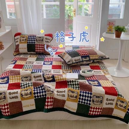91家纺网 家纺一手货源 找家纺 赫梵茜2022新款秋冬必入牛奶绒床盖床盖 格子虎