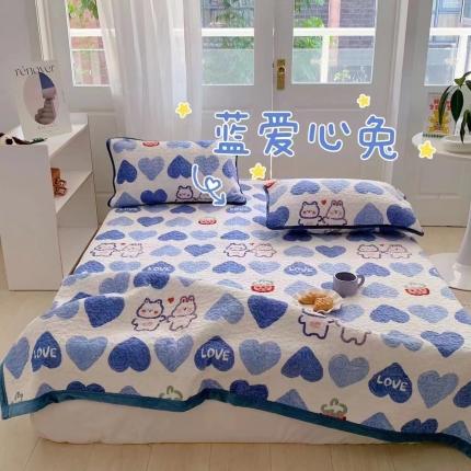 91家纺网 家纺一手货源 找家纺 赫梵茜2022新款秋冬必入牛奶绒床盖床盖 蓝爱心兔