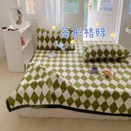 91家纺网 家纺一手货源 找家纺 赫梵茜2022新款秋冬必入牛奶绒床盖床盖 菱形格绿