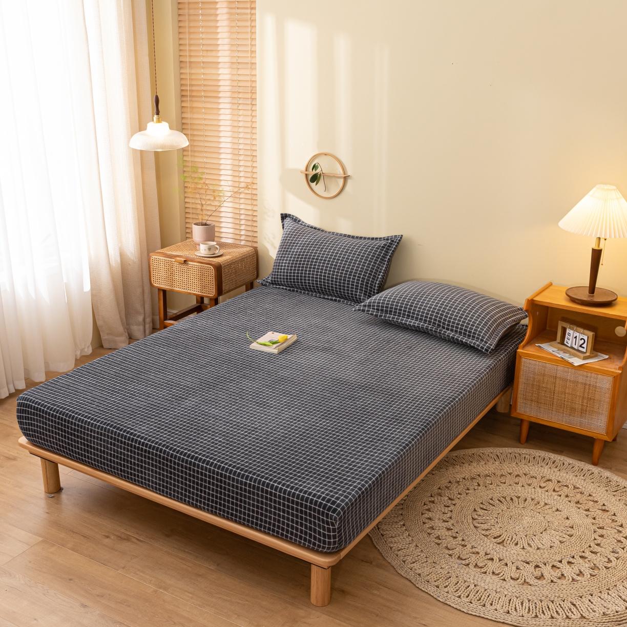 91家纺网 家纺一手货源 找家纺 春寻家纺 2022新款加厚牛奶绒床笠 黑白小格