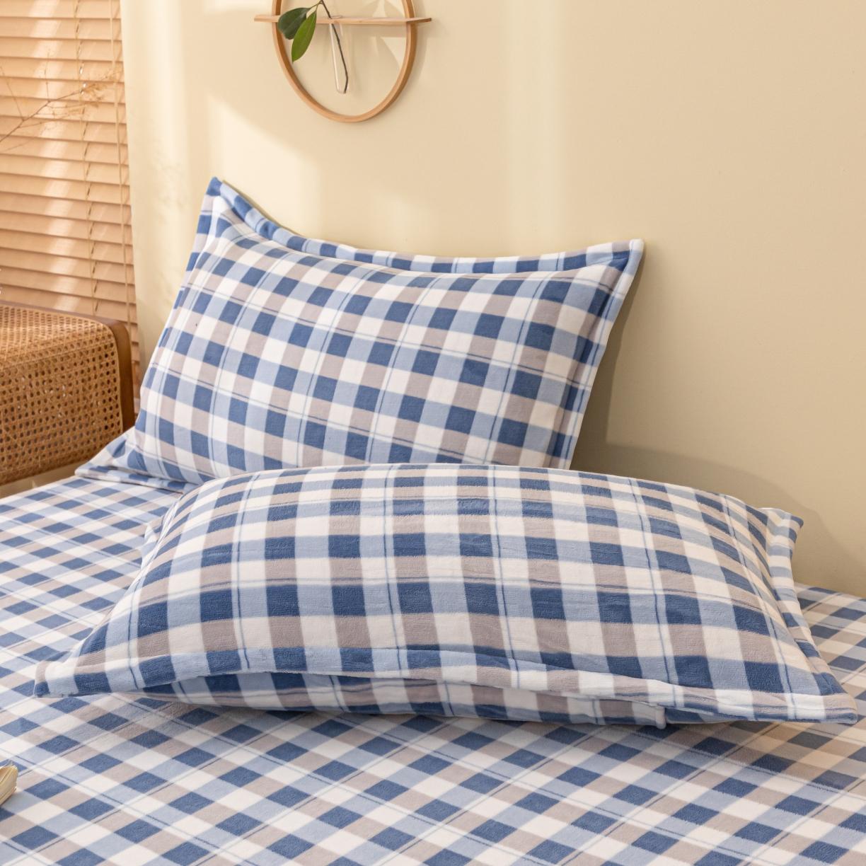 91家纺网 家纺一手货源 找家纺 春寻家纺 2022新款加厚牛奶绒床笠 蓝白格