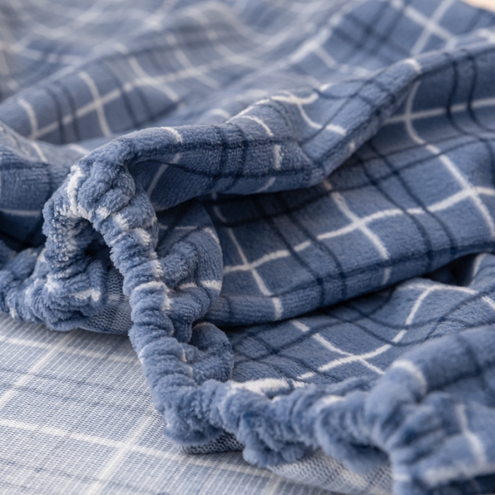 91家纺网 家纺一手货源 找家纺 春寻家纺 2022新款加厚牛奶绒床笠 深蓝格