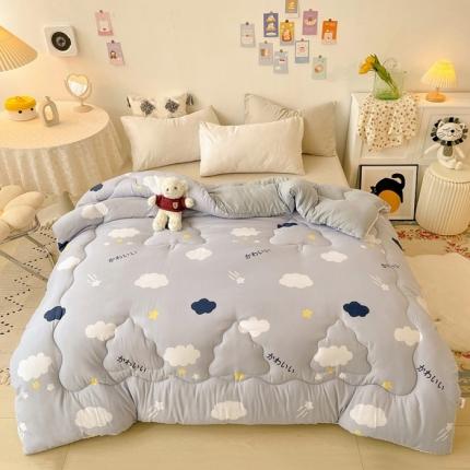 91家纺网 家纺一手货源 找家纺 寐居 2021水洗棉印花冬被 白云朵朵