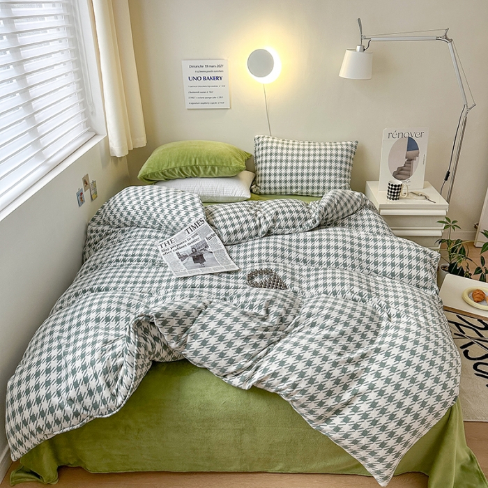 91家纺网 家纺一手货源 找家纺 怡家居2022新款高克重牛奶绒千鸟格纯色混搭四件套 千鸟格绿