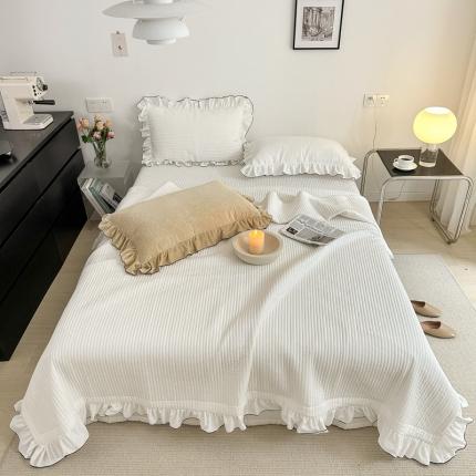 91家纺网 家纺一手货源 找家纺 （总）漫调2022新款纯色宝宝绒荷叶边床盖三件套