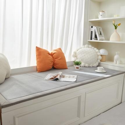 91家纺网 家纺一手货源 找家纺 北辰 2022新款纯色多功能地毯地垫飘窗垫 银灰色