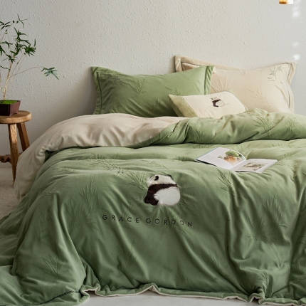 91家纺网 家纺一手货源 找家纺 （总）2022锦芙全消光牛奶绒花花思竹熊猫系列（风格一）