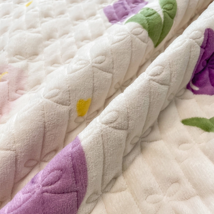 91家纺网 家纺一手货源 找家纺 （总）安哆啦 2022新款绗缝加厚磨毛夹棉花边牛奶绒床笠