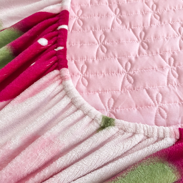 91家纺网 家纺一手货源 找家纺 安哆啦 2022新款绗缝加厚磨毛夹棉花边牛奶绒床笠 草莓甜心