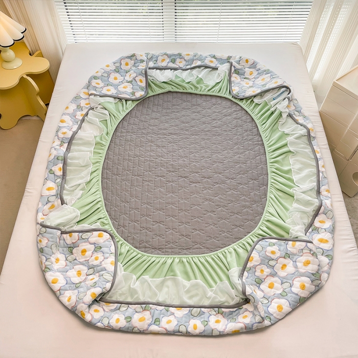 91家纺网 家纺一手货源 找家纺 安哆啦 2022新款绗缝加厚磨毛夹棉花边牛奶绒床笠 淡蓝花海