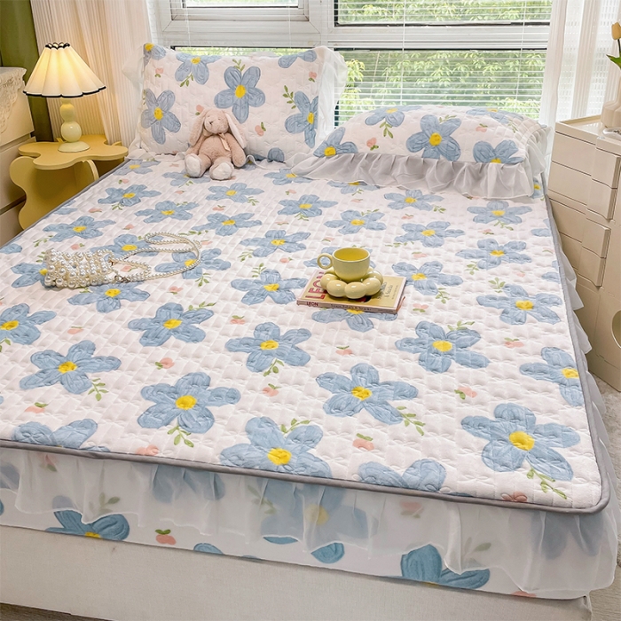 91家纺网 家纺一手货源 找家纺 安哆啦 2022新款绗缝加厚磨毛夹棉花边牛奶绒床笠 花园里