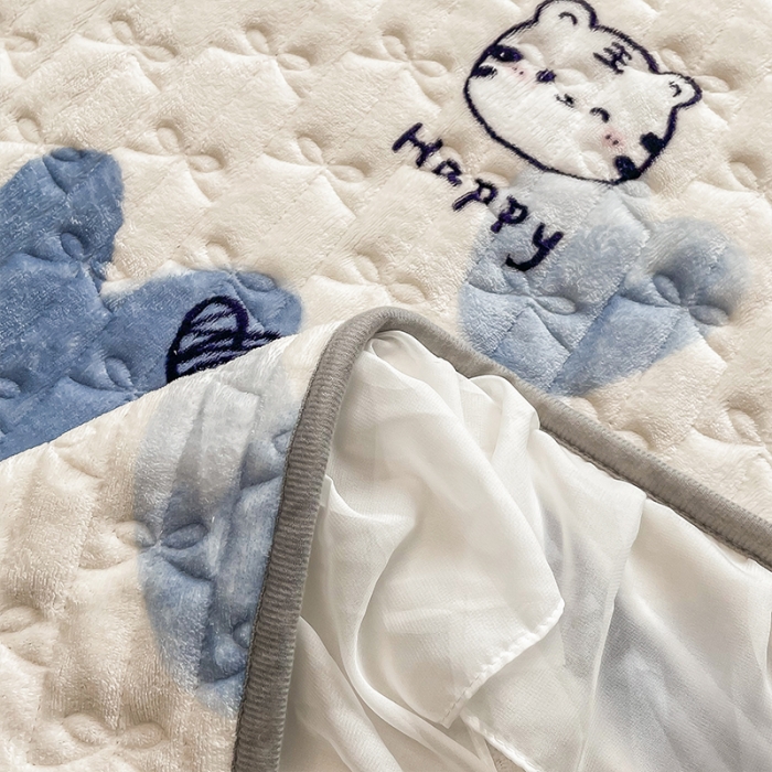 91家纺网 家纺一手货源 找家纺 安哆啦 2022新款绗缝加厚磨毛夹棉花边牛奶绒床笠 蓝色爱心虎