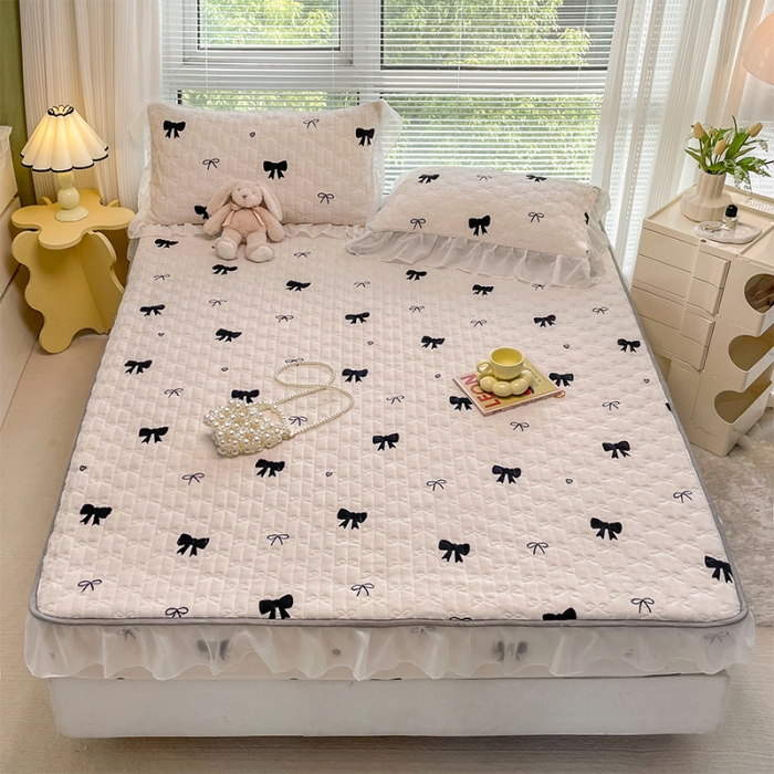 91家纺网 家纺一手货源 找家纺 安哆啦 2022新款绗缝加厚磨毛夹棉花边牛奶绒床笠 小蝴蝶结