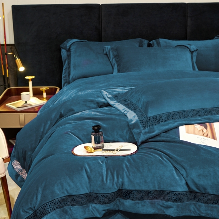 91家纺网 家纺一手货源 找家纺 榻尚 2023新款婴肤绒镂空工艺四件套-柔梦系列  梦幻蓝