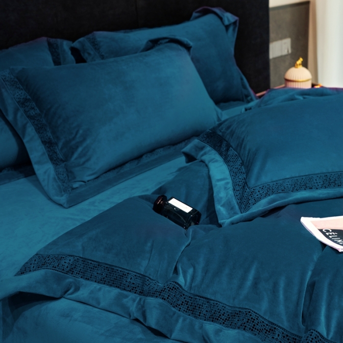 91家纺网 家纺一手货源 找家纺 榻尚 2023新款婴肤绒镂空工艺四件套-柔梦系列  梦幻蓝